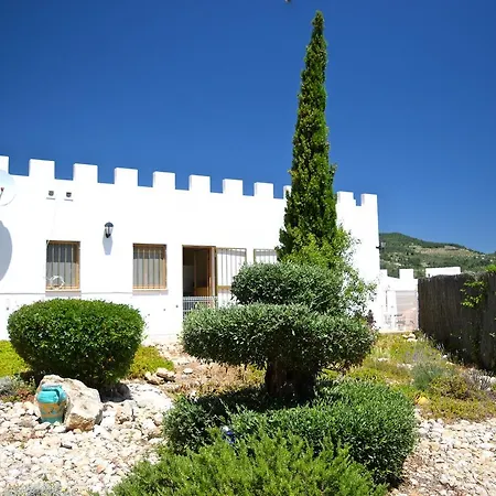 Villa The Little Castle El Perello (Catalonia)